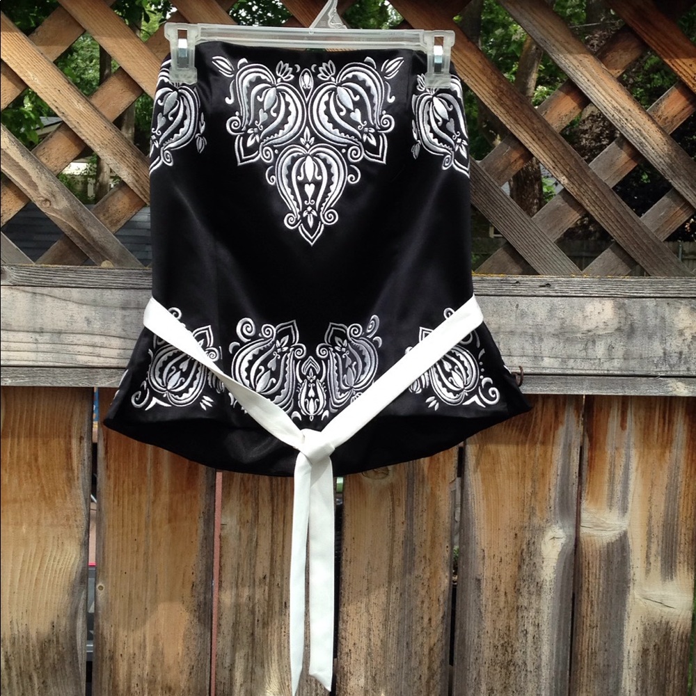 NWT black house white market corset top